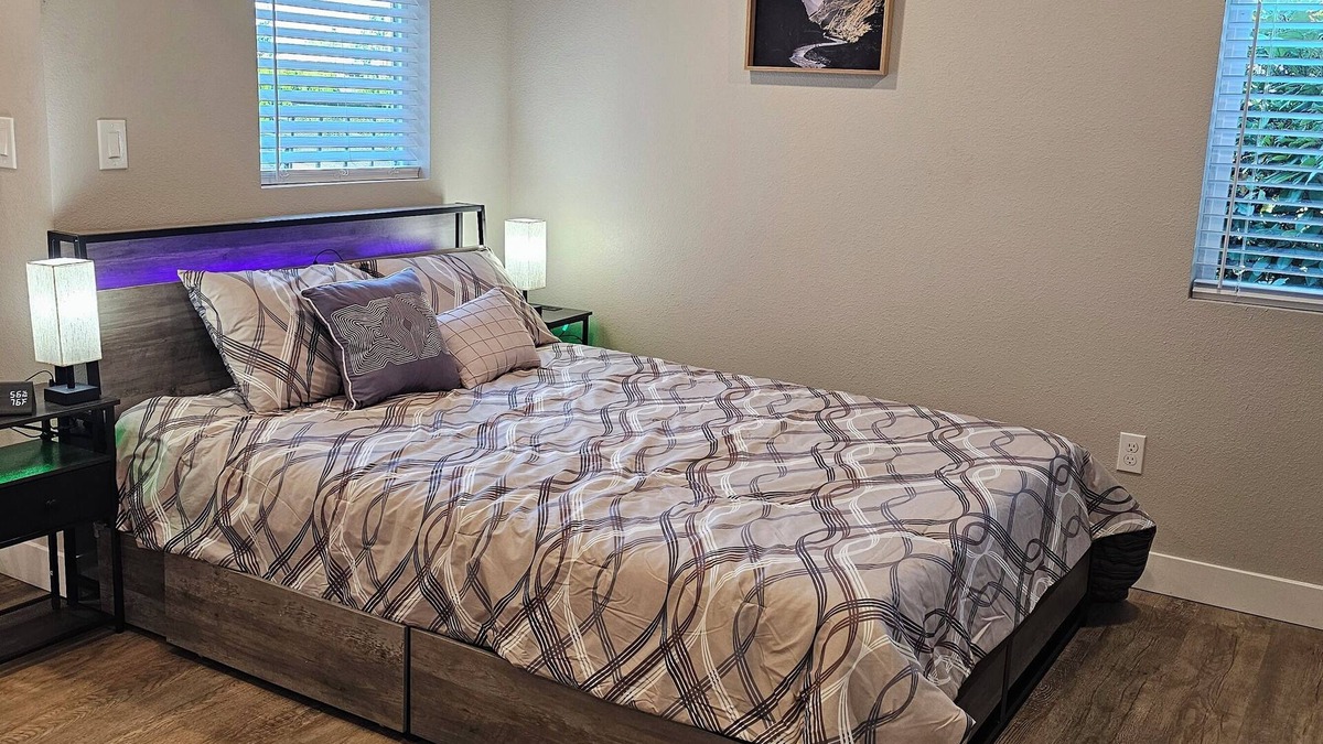 Salmon Creek Apartment | Cozy Studio with WiFi in awesome Vancouver WA!