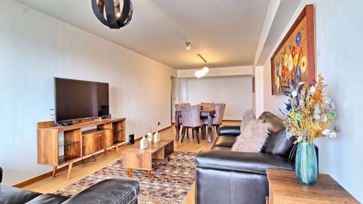 Sector 1 Apartment | Cozy, stunning 3 BR Apartment