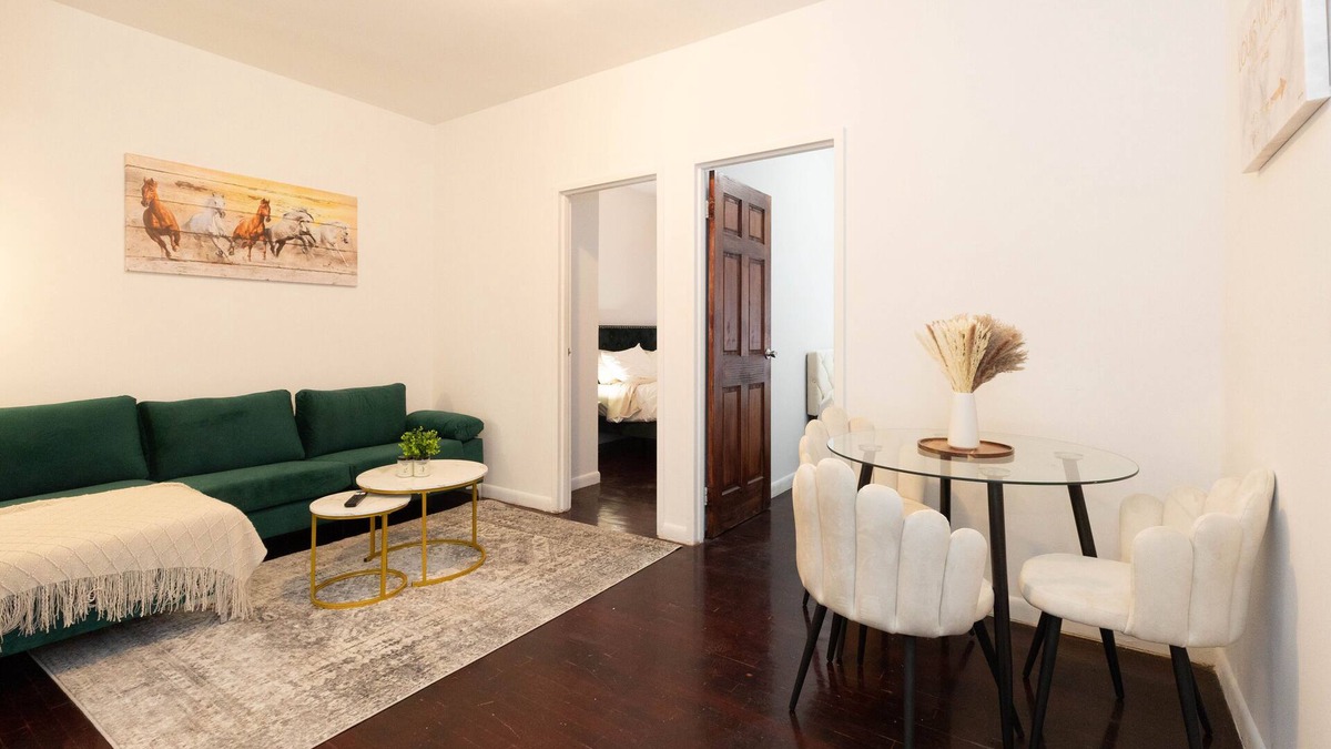 Manhattan Valley Apartment | Cozy Stylish Lux 2 Bedrooms 1BA by Columbia University ~ Walk to park