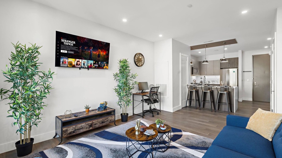 Constable Hook Condo | Cozy Stylish retreat - NYC & NWK w/free parking
