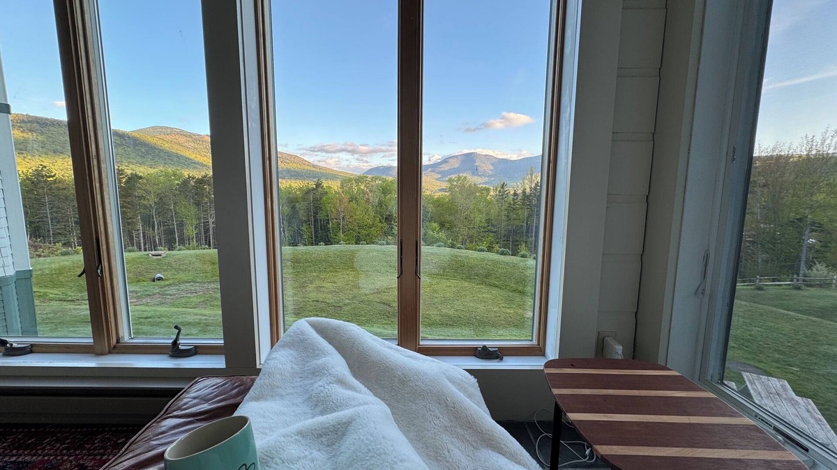 Waterville Valley Condo | Cozy & Stylish Condo with Amazing Mountain Views