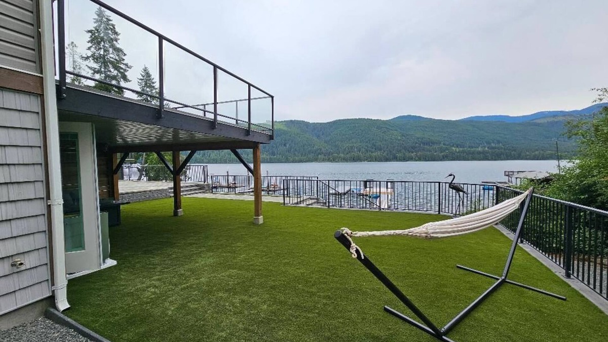 Port Alberni Apartment | Cozy suite for two on Sproat Lake, footsteps away from the beach.