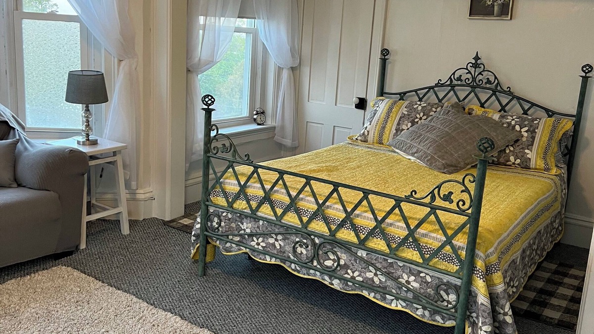 Dannemora Apartment | Cozy Suite in a shared apartment with traveling professionals.