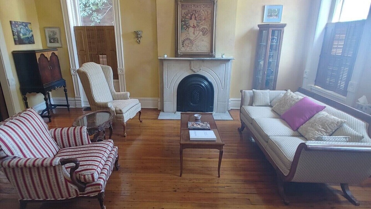 Lafayette Square Apartment | COZY SUITE - LAFAYETTE SQUARE