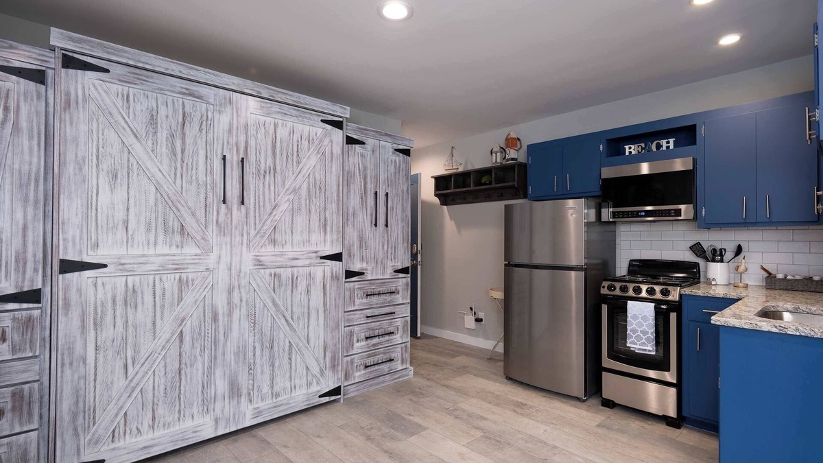 Bridgman Condo | Cozy Suite Near Weko Beach and Warren Dunes