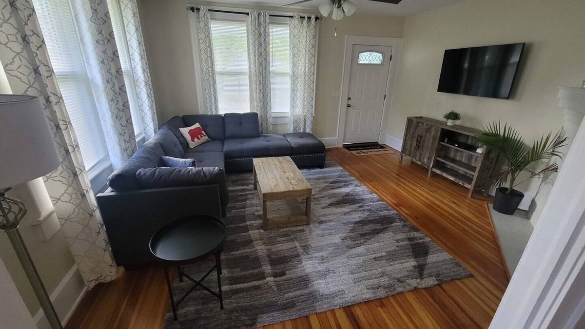 Sans Souci Apartment | Cozy Swamp Rabbit - Sans Souci Greenville Furmannn