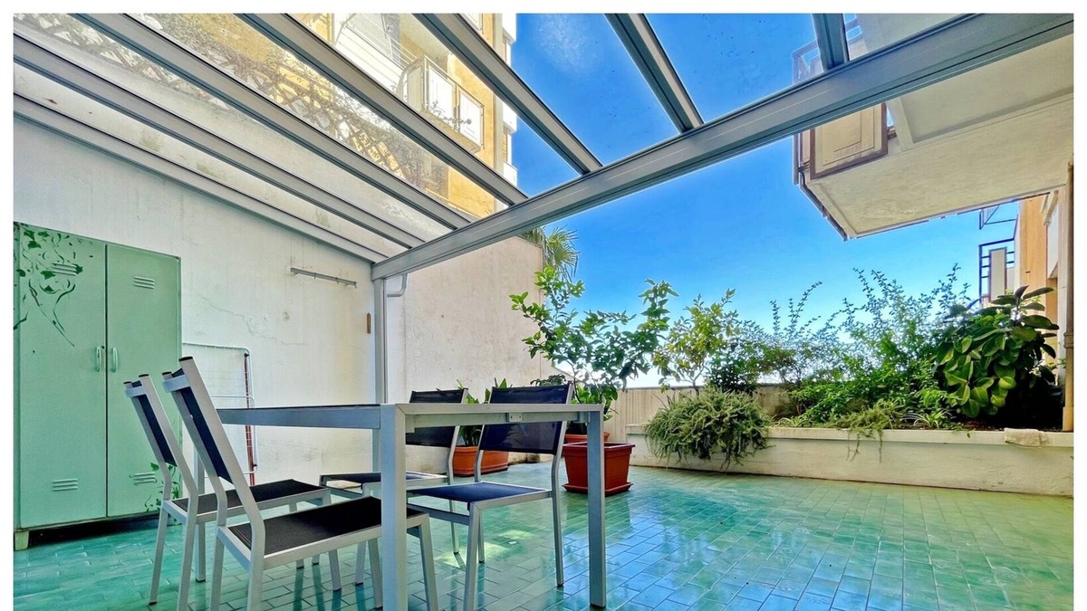 Lagaccio Apartment | Cozy Terrace - One Bedroom Apartment, Sleeps 4