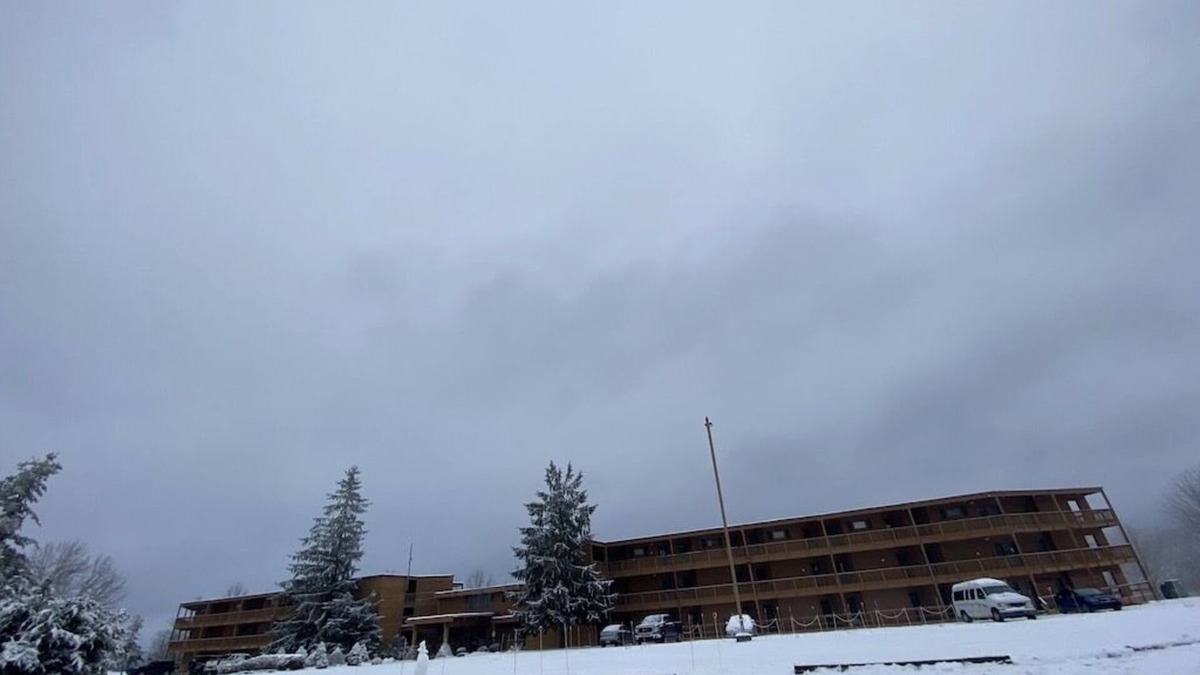 Ghent Condo | Cozy three bedroom, ski-in ski-out condo located 2 miles off exit. Sleeps 10