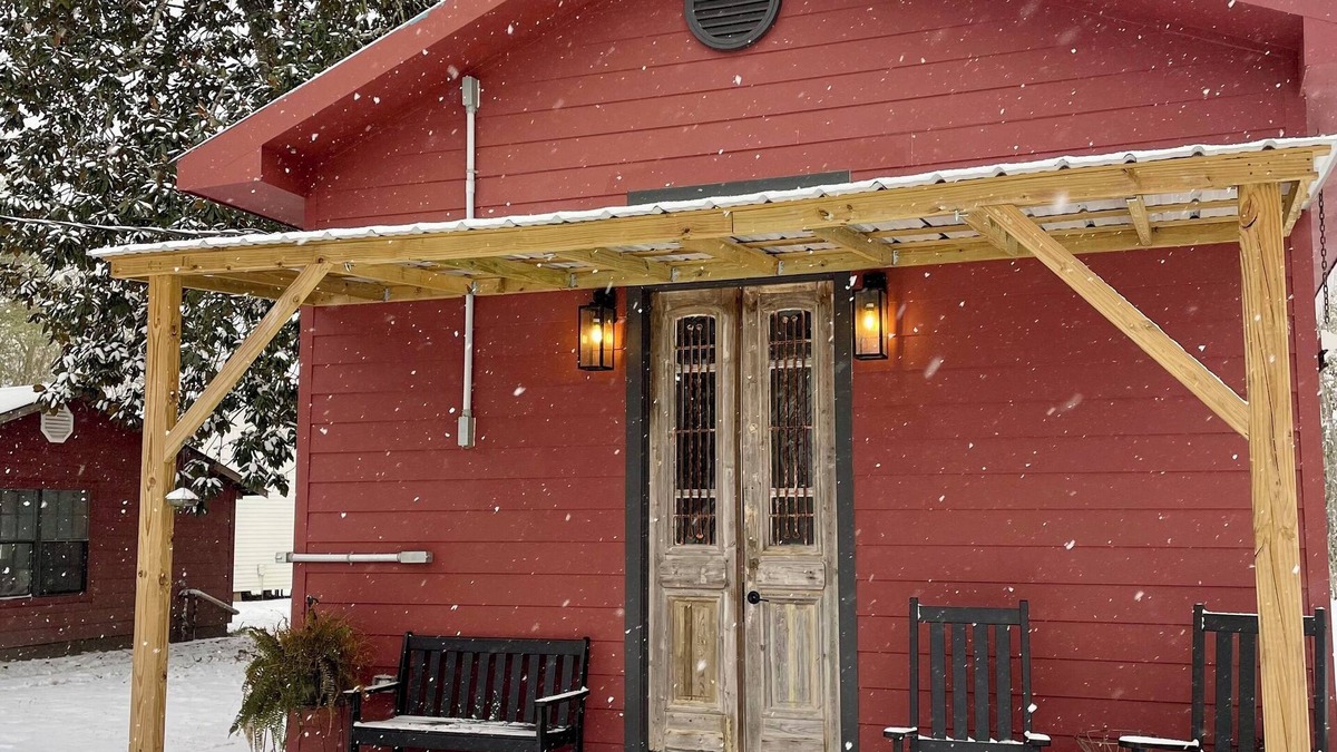 Bogalusa House | COZY Tiny Barn House