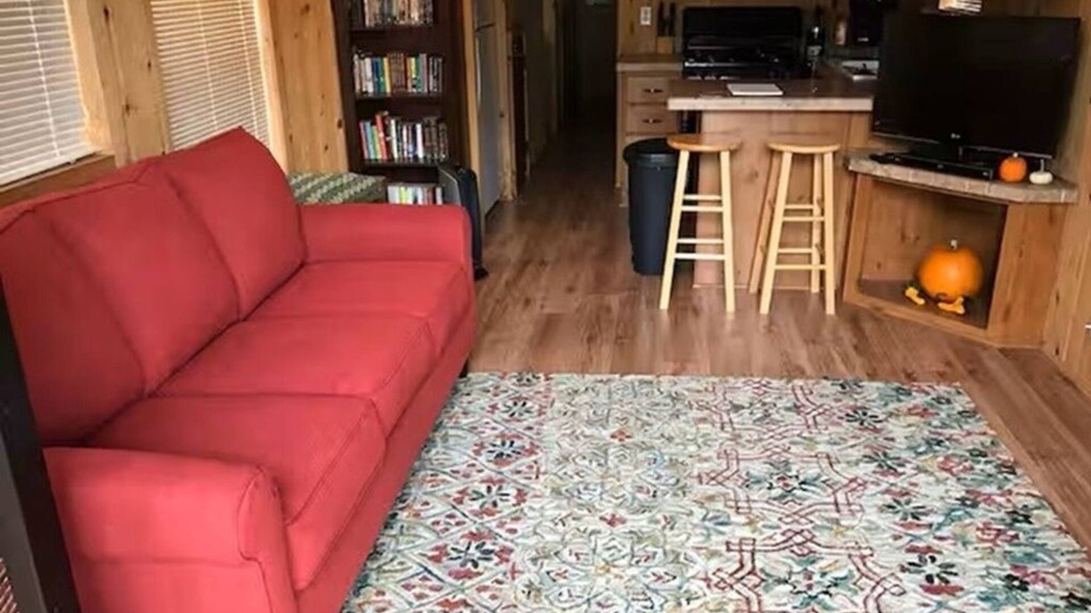 Monroe Cabin | Cozy Tiny Home Near Stevens Pass – Ideal for Nature Lovers - with WiFi!