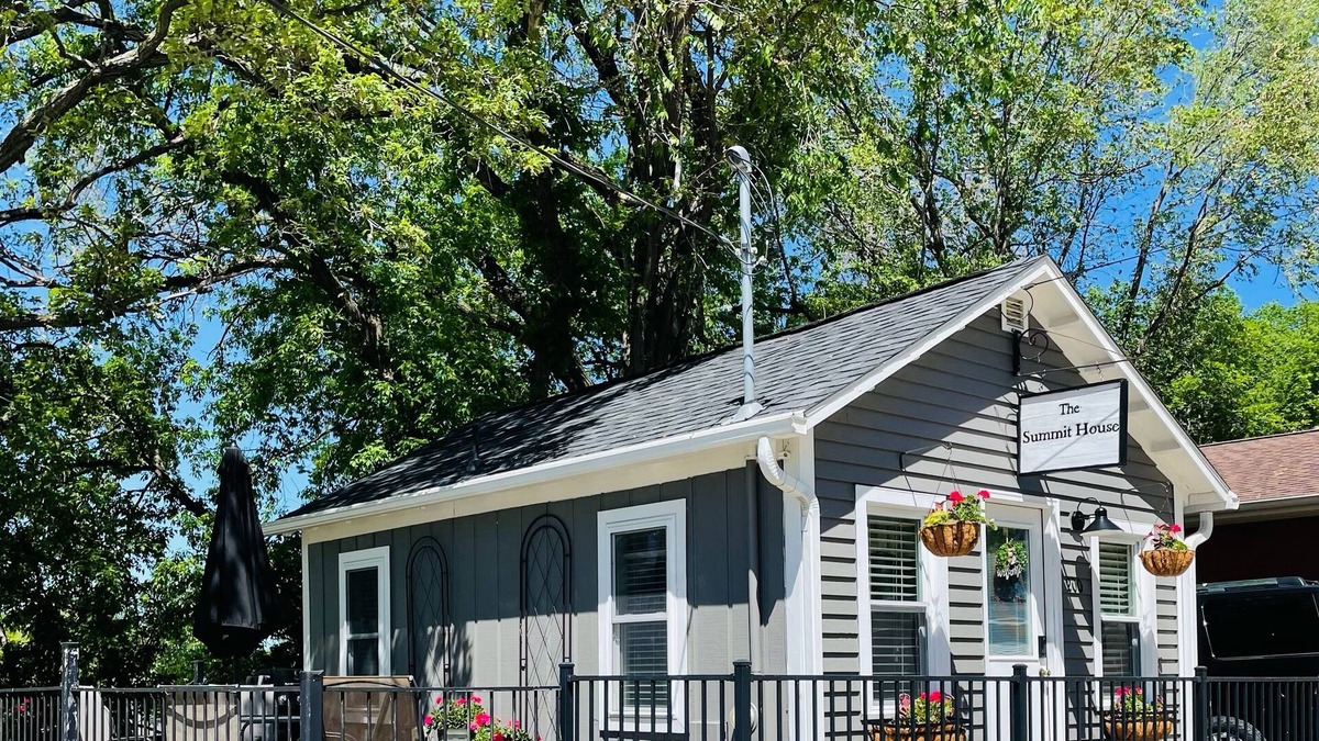 Spicer House | Cozy tiny home nestled close to beautiful Green Lake in Spicer, MN.