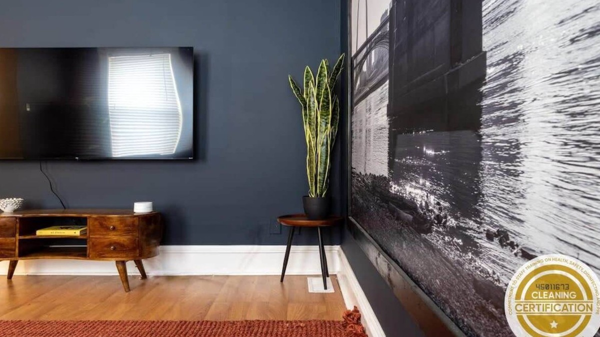 Tower Grove East Apartment | Cozy Tower Grove 2BR | Secret Garden/ABODEbucks