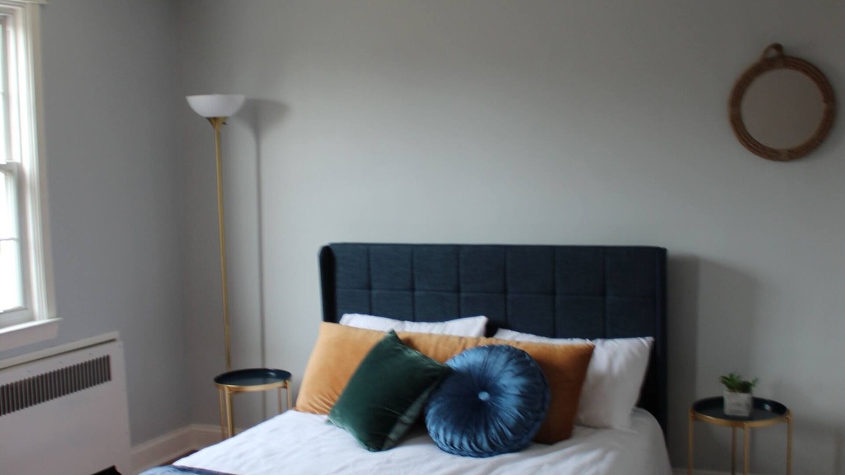 Catonsville House | Cozy townhome in Catonsville, pet and family friendly!