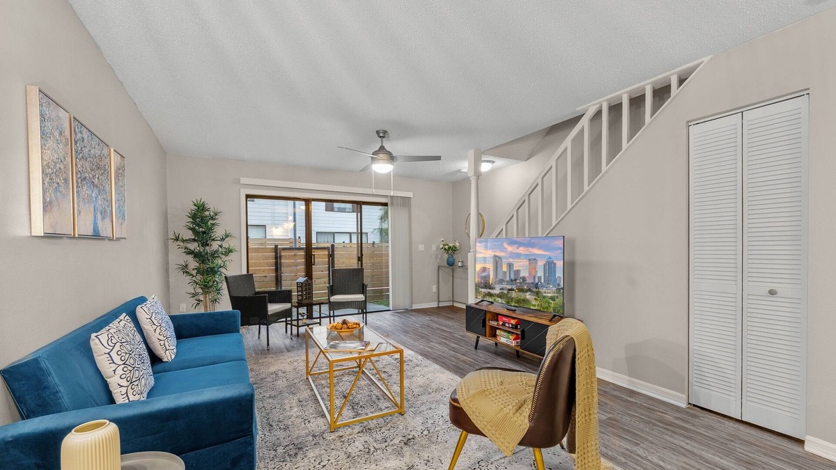 University House | Cozy Townhome| Moffitt| Pool| Gym| Fast WiFi| 2B2B