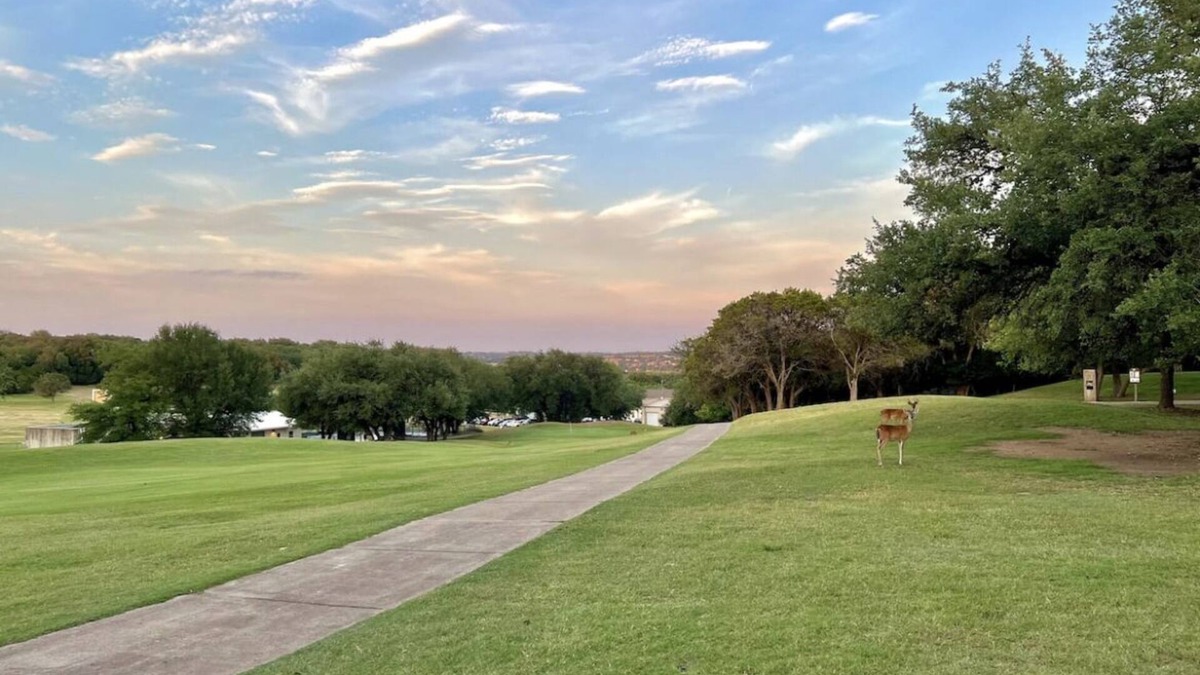 Point Venture House | Cozy Townhomes*Golf Course View*Sleeps 17