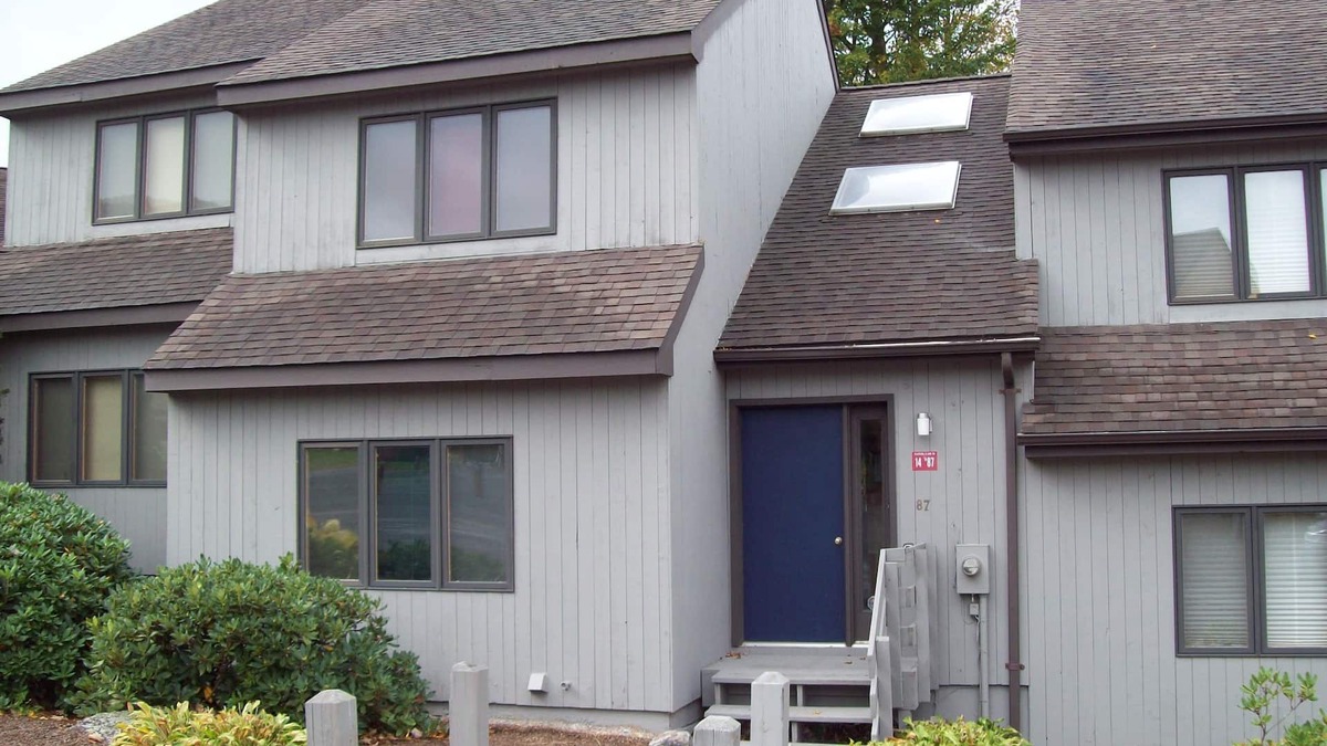 Windham House | Cozy townhouse steps away from Windham Mountain- zip code 12496