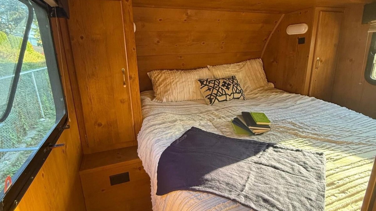 Milton House | Cozy Trailer in Gorgeous Milton with AC