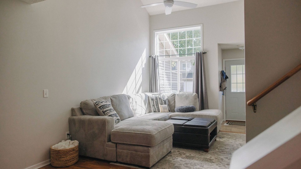 Forest Lake House | Cozy two bed, two bath townhome with 2 living spaces and 2 car garage