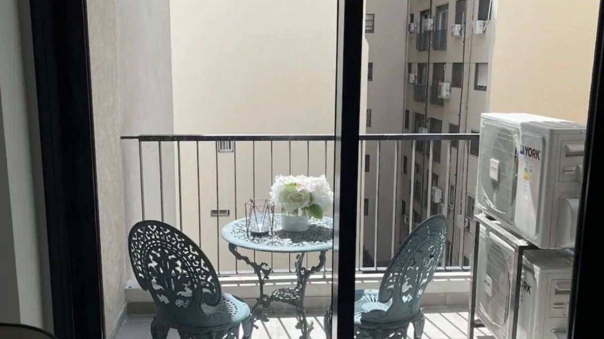 Comuna 7 Apartment | Cozy two-bedroom apartment, excellent location, 24-hour security, pool barbecue.