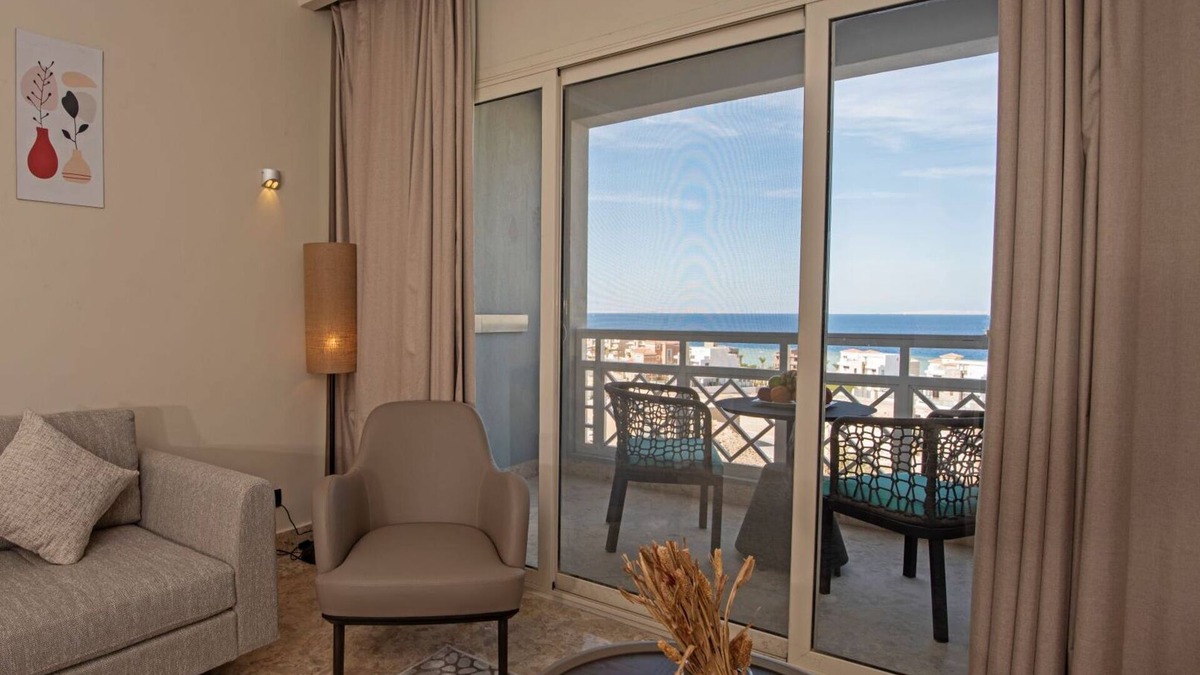 Sahl Hasheeh Apartment | Cozy Two-bedroom apartment in awesome Azzurra Sahl Hasheesh with full Sea View