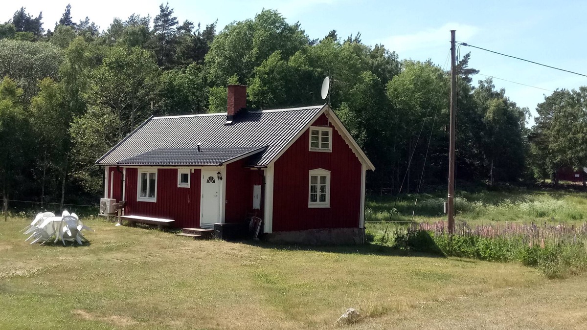 Fagelmara Cottage | Cozy, typical Swedish holiday home undisturbed in the middle of nature