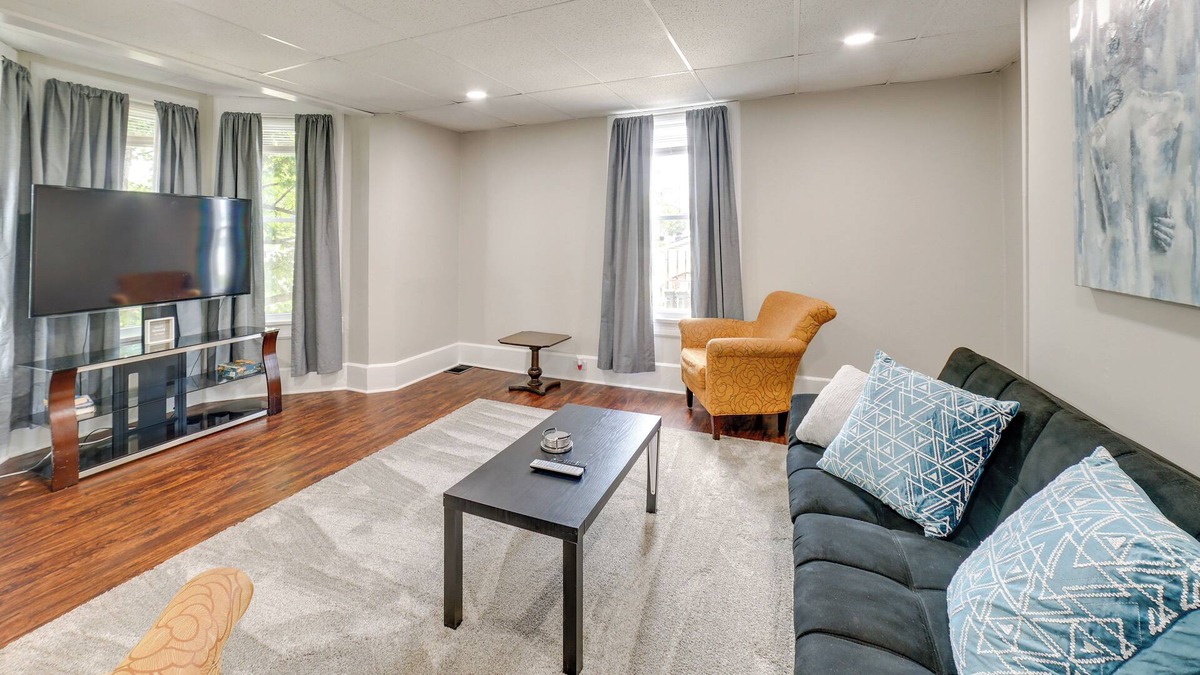 Uniontown Apartment | Cozy Uniontown Vacation Rental w/ Smart TV!