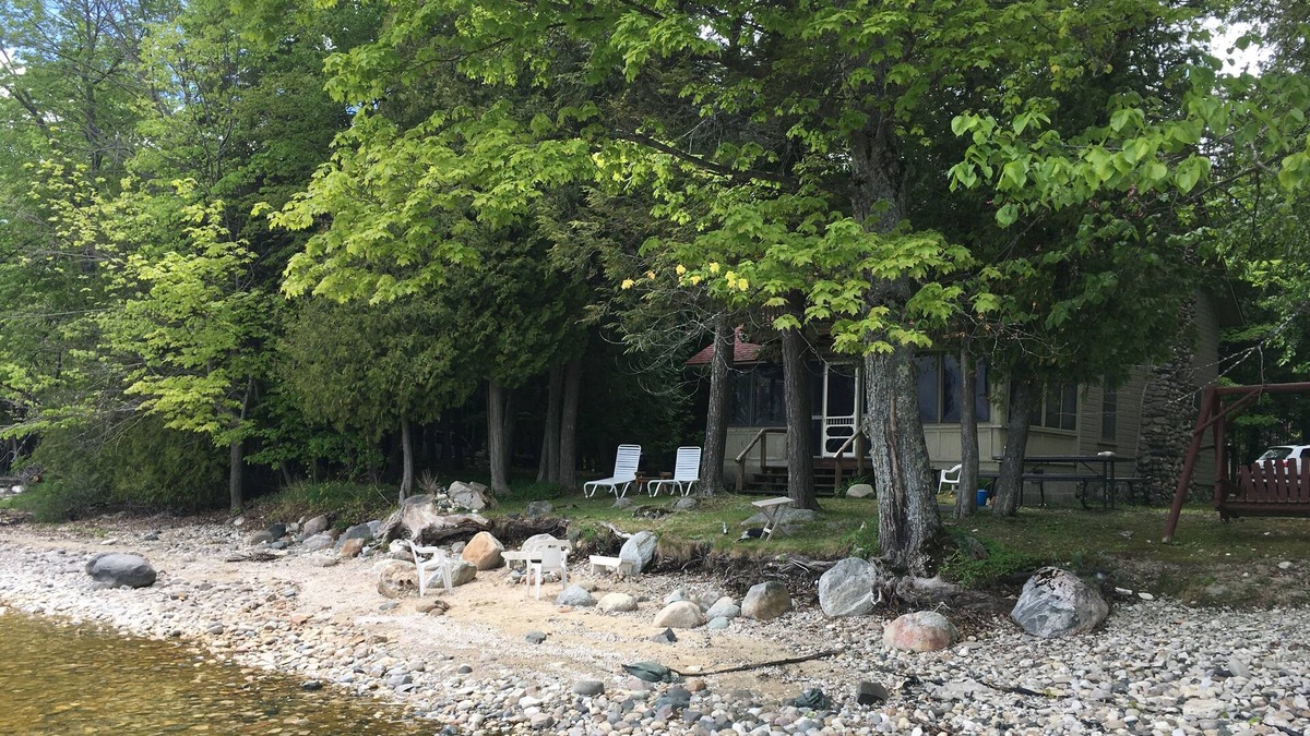 Northport Cabin | Cozy "up north" waterfront cottage. Fireplace. Short walk to town.