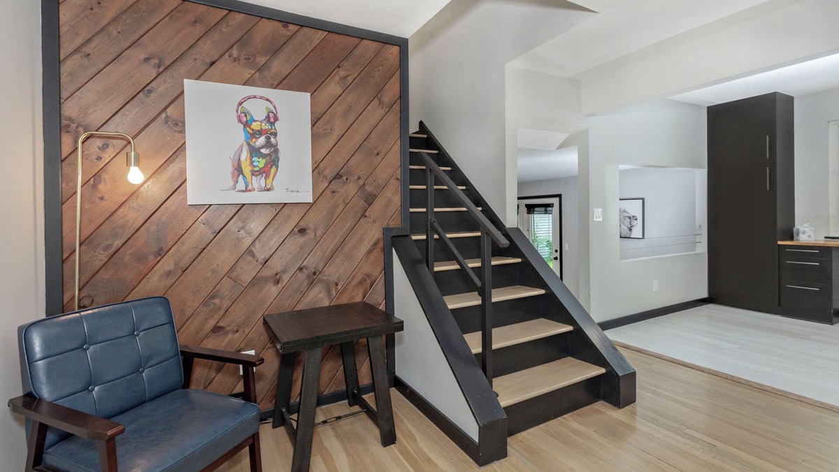 Willoughby Hills House | Cozy, updated modern bungalow near Downtown Willoughby