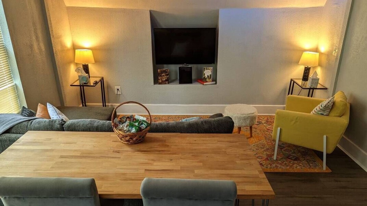 Springfield House | Cozy upstairs two-bedroom apartment!