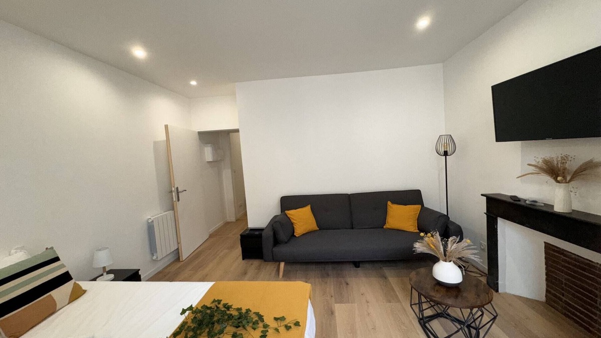 Ecommoy Apartment | Cozy Urban Nest Near Le Mans