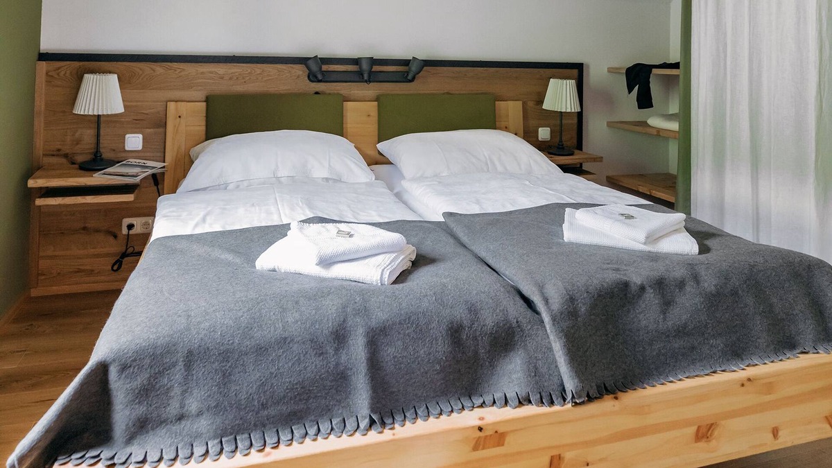 Goestling an der Ybbs Apartment | Cozy vacation apartment (62 m²) with sun terrace and view of the Hochkar