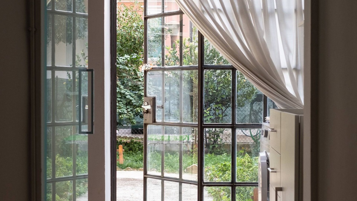 Palombina Nuova Apartment | Cozy vacation home with a garden, just steps away from the sea.Pet-friendly.