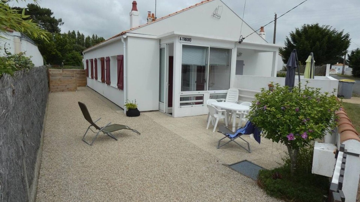 Notre-Dame-de-Monts House | Cozy Vacation Home Near Forest - 4 Guests, Veranda, Terrace, Pet-Friendly (on Request)