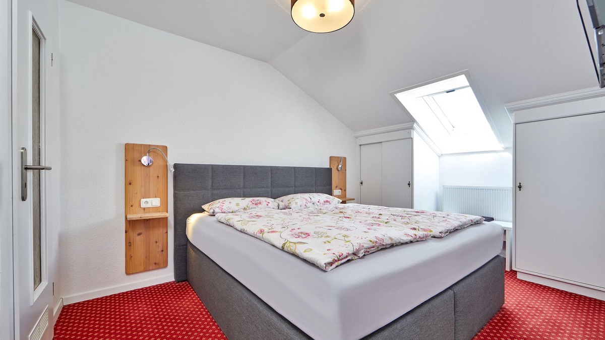 Bad Kohlgrub Apartment | Cozy vacation apartment "Dahoam" with its own roof terrace!