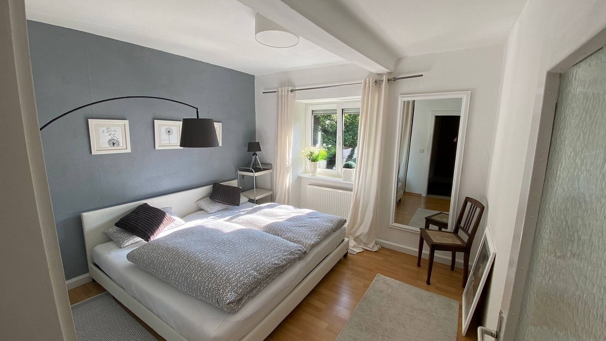 Mainberg Apartment | Cozy vacation apartment for 2 people (60 sqm) below Mainberg Castle
