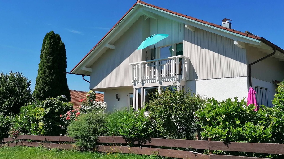 Wessobrunn Apartment | Cozy vacation apartment Aurelia in the Upper Bavarian Alpine foothills