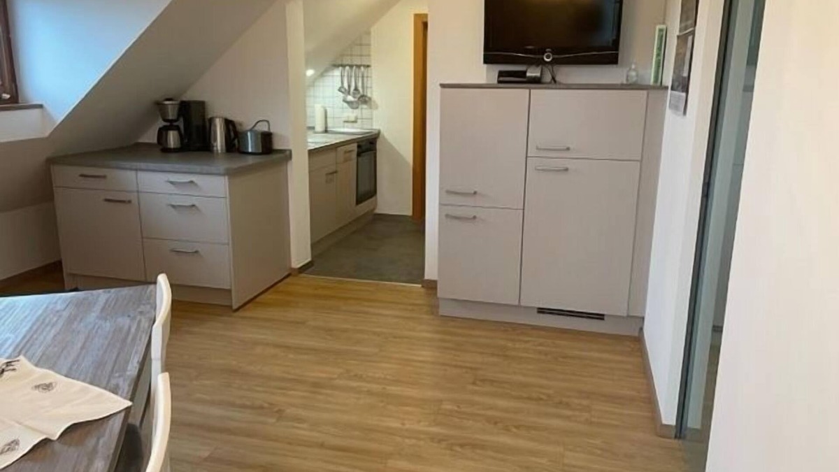 Theisseil Apartment | Cozy vacation apartment (45sqm) on the top floor