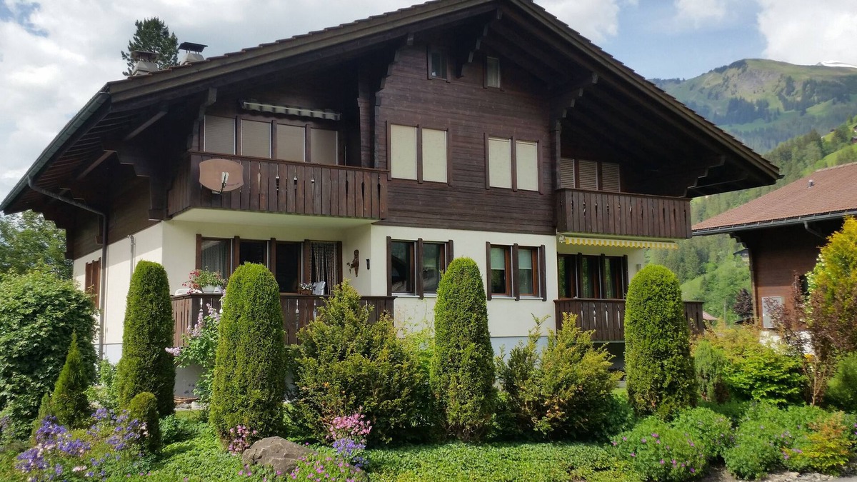 Lenk Apartment | Cozy vacation apartment used by the renter himself