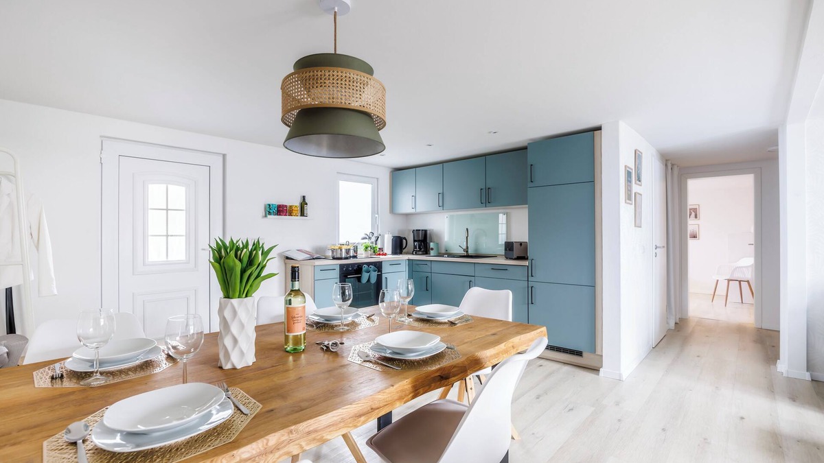 Joachimsthal House | Cozy vacation home at the lake I terrace I 2 bedrooms I beach within walking distance I fireplace