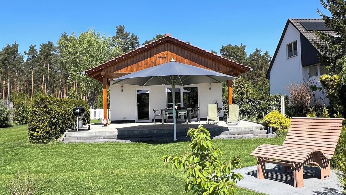 Zossen House | Cozy vacation home not far from Berlin & Potsdam with 900sqm private garden