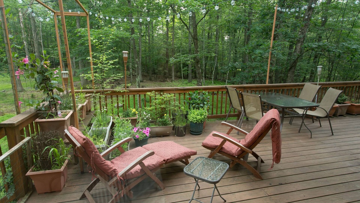 Tamiment House | Cozy vacation rental in quiet private community