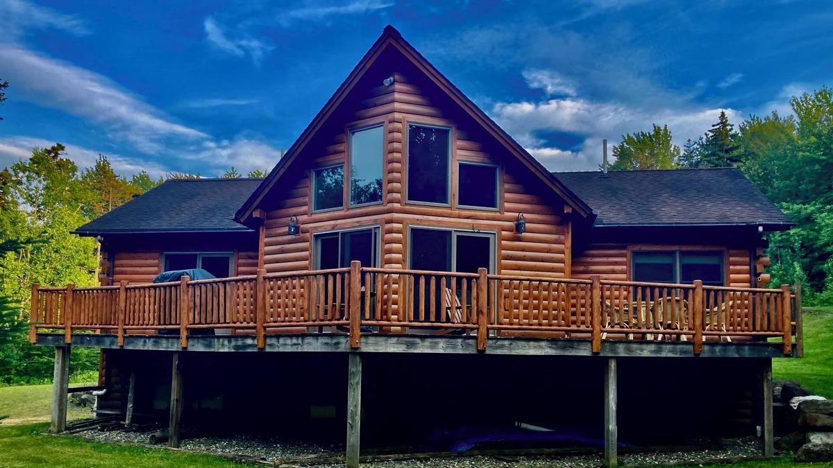 Montgomery Center Ski Chalet | Cozy Vermont Log Cabin Chalet Only Minutes from Jay Peak