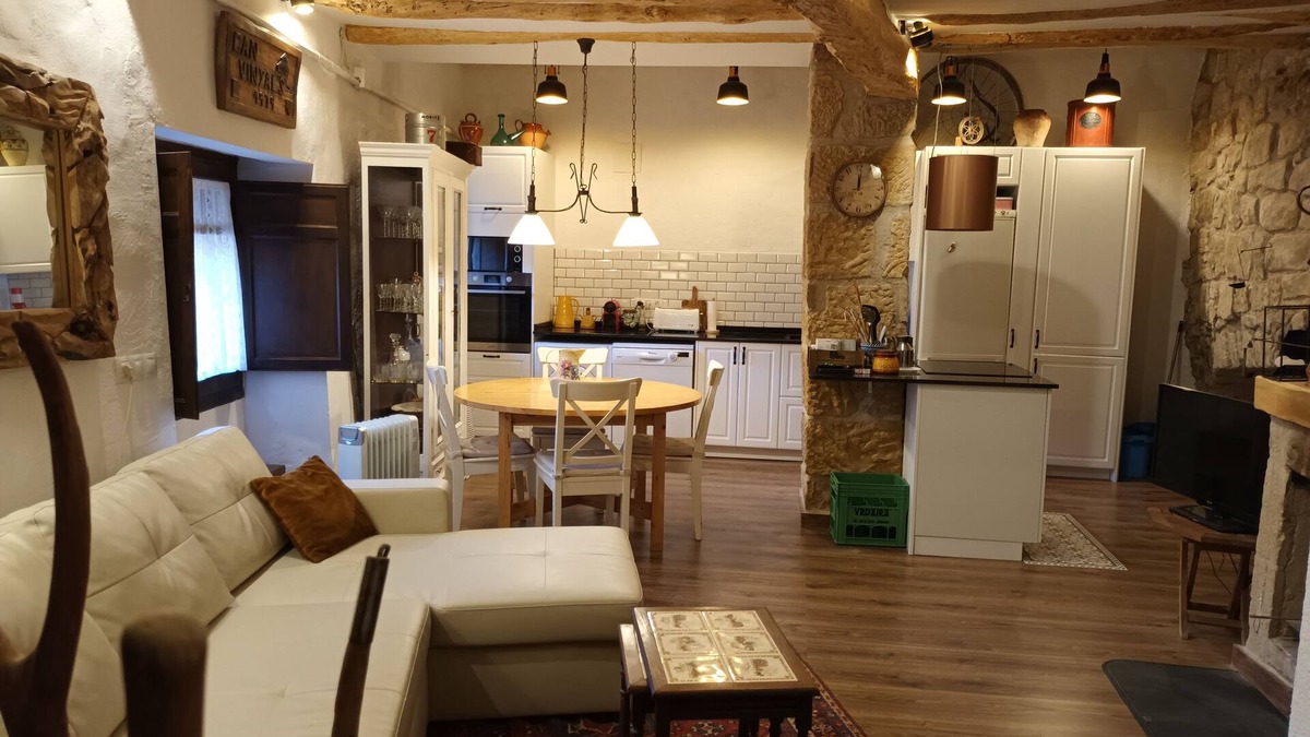 La Pobla de Cervoles House | Cozy village house, ideal to disconnect.
