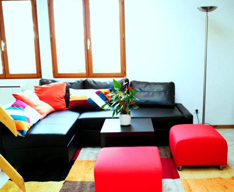 Gex Apartment | Cozy Villa close to CERN, Geneva Airport, UN