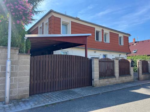 Vestec Villa | Cozy Villa