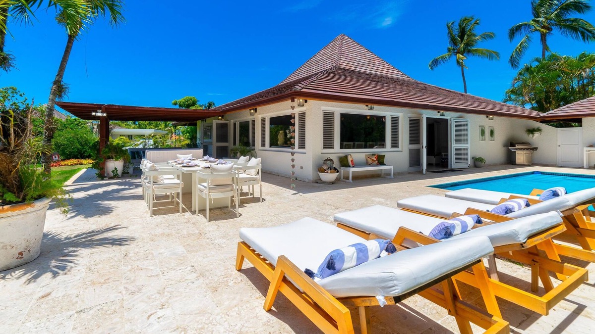 Casa de Campo Villa | Cozy Villa in Casa De Campo with a Golf view, 3 mins away from beach.