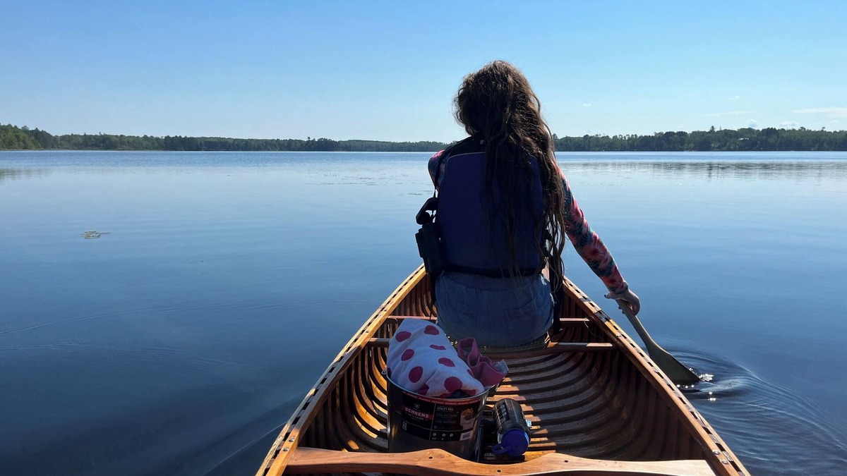 Ely Cabin | Cozy vintage cabin on peaceful BWCA lake with WiFi