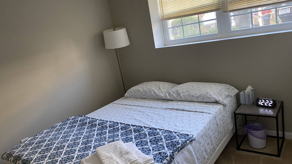 Leesburg House | Cozy walkout basement in a quiet townhome with 1 bedroom, 1 parking, wifi