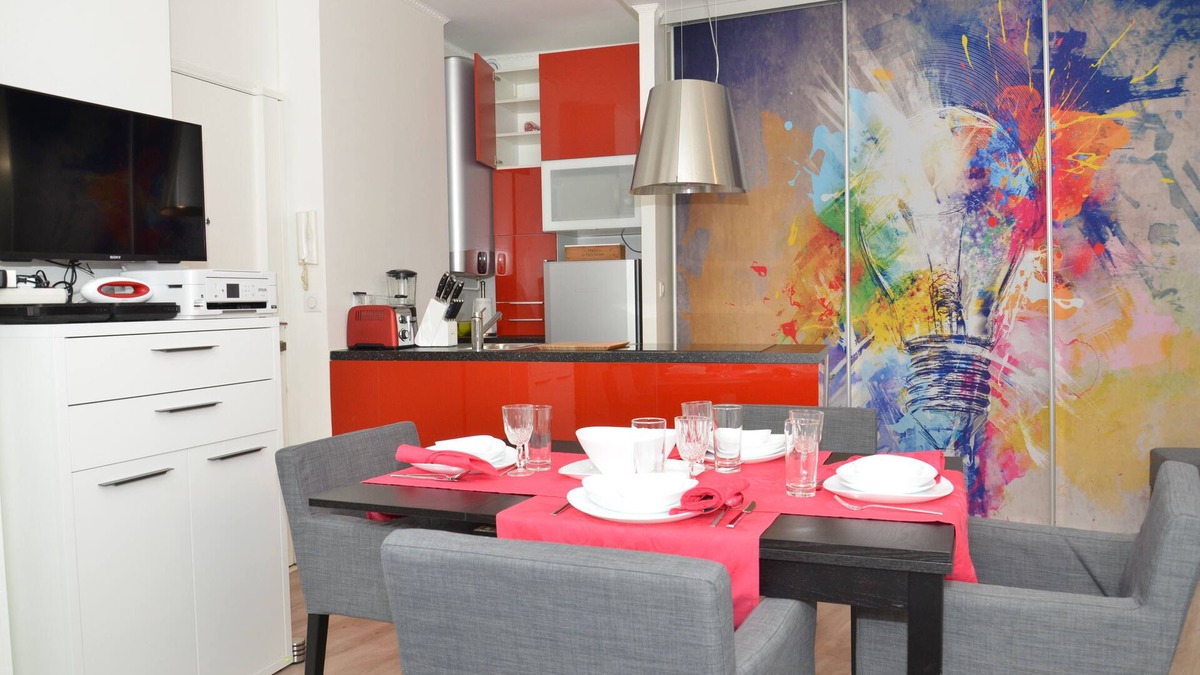 Sorbonne Apartment | Cozy Wall art Latin Quarter