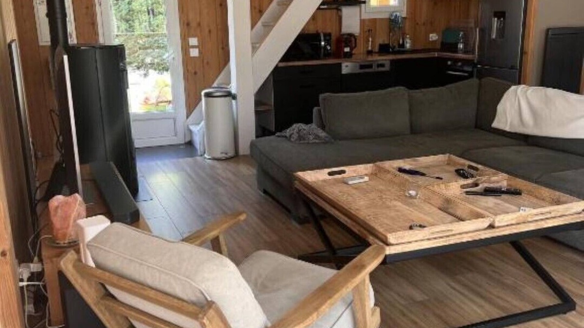 Le Porge Ski Chalet | Cozy-warm chalet by the sea with a great location. Switch off, feel good.